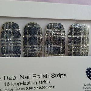 Plaid Reputation - Black/Silver Plaid Glitter Nail Polish Strips